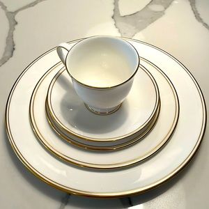 Lenox Federal Gold 5-Piece Place Setting